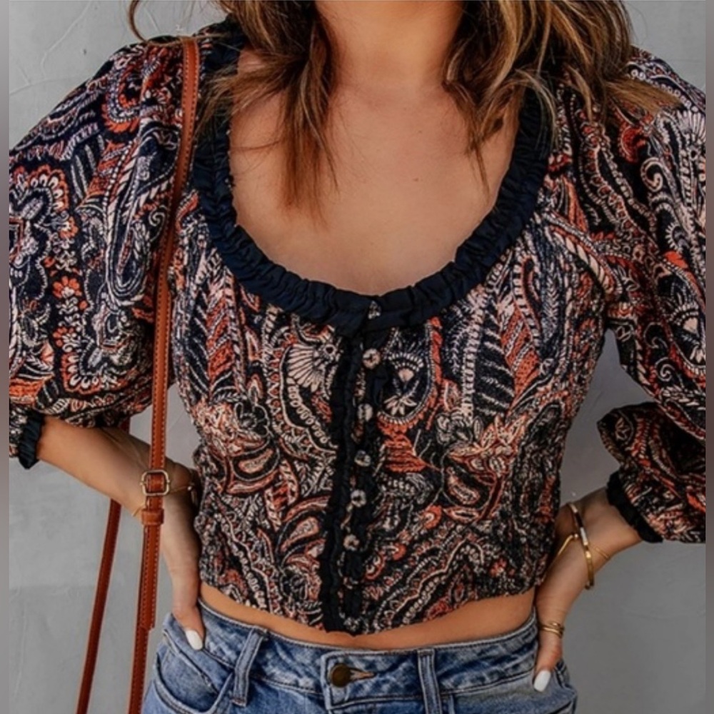 🚨SOLD🚨
Free People Bohemian Paisley Print Top - NWT